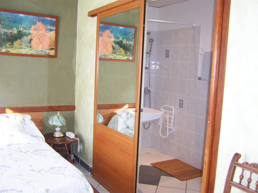 Auberge Hotel De Tournemire - Cantal ห้อง รูปภาพ