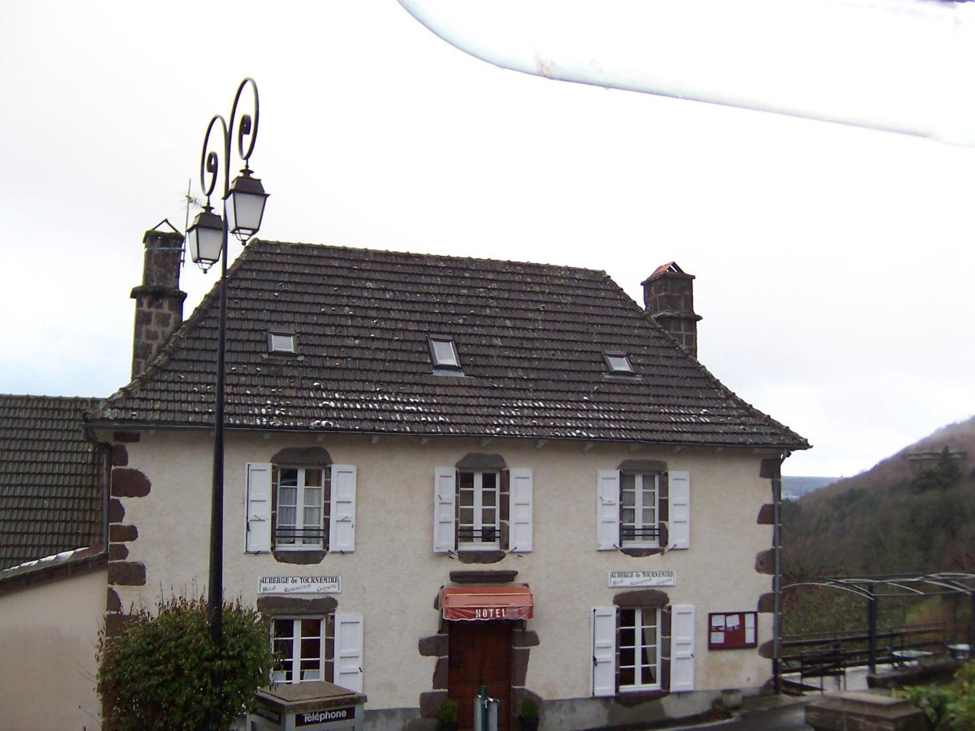 Auberge Hotel De Tournemire - Cantal ภายนอก รูปภาพ