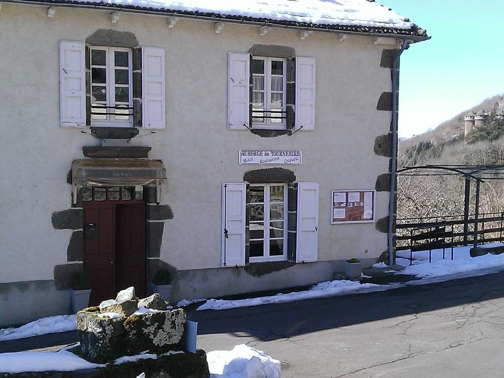 Auberge Hotel De Tournemire - Cantal ภายนอก รูปภาพ